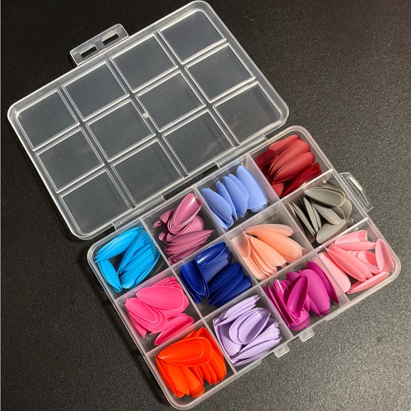 Press On Nails Set of 12 Different Colors Brand New - Picture 1 of 2